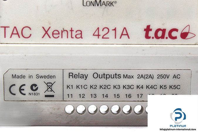schneider-tac-xenta-421a-universal-input-and-digital-output-module-1