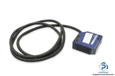 schneider-XUK2ARCNL2T-through-beam-photoelectric-sensor-transmitter