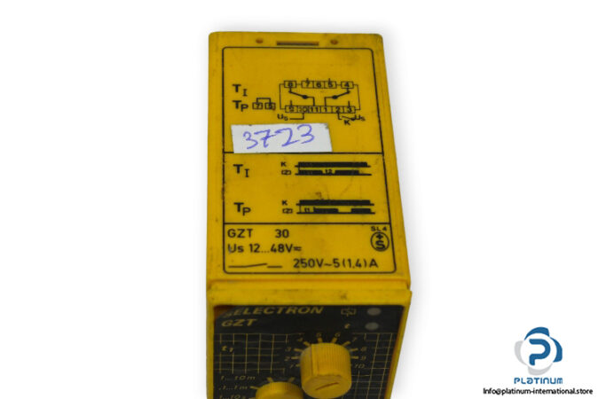 selectron-GZT-30-time-relay-(used)-2