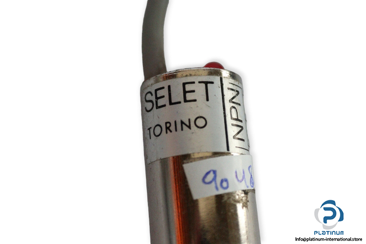 selet-torino-SN2-NPN-NO20-81-inductive-proximity-sensor-(used)-1