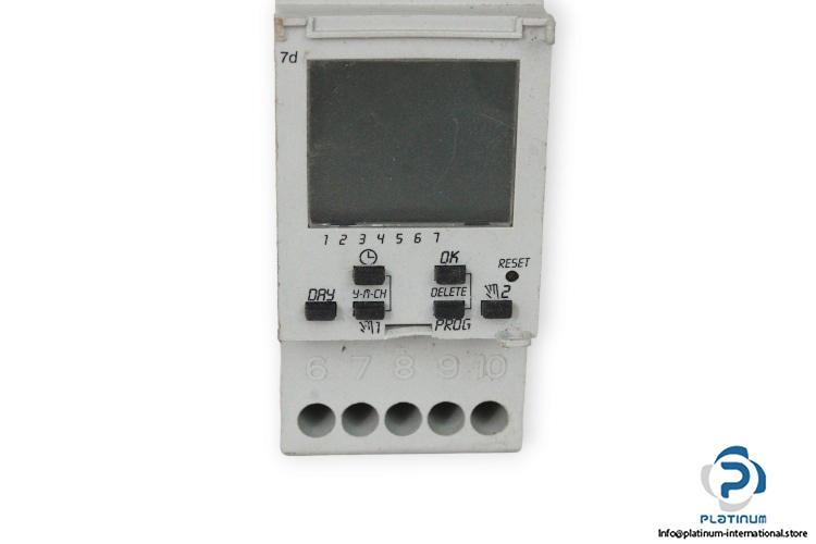 sesam-systems-CPU-35-W2U-LCD-digital weekly-timer-(used)-1