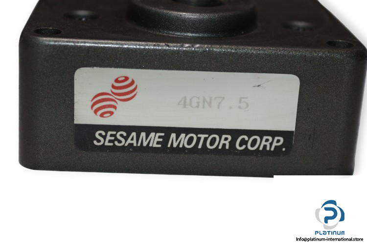 sesame-motor-4GN7.5-gear-head-(new)-(carton)-1