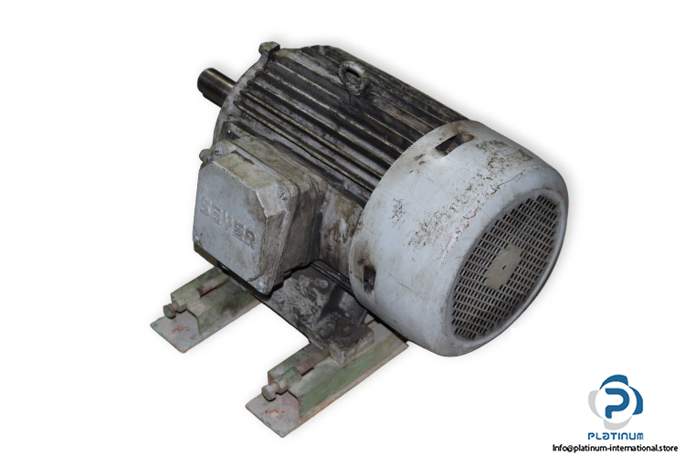 sever-1ZK160M2-3-phase-electric-motor-used-1