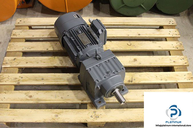 sew-r67-drn100ls4_be5hr_tf-helical-gearmotor-1