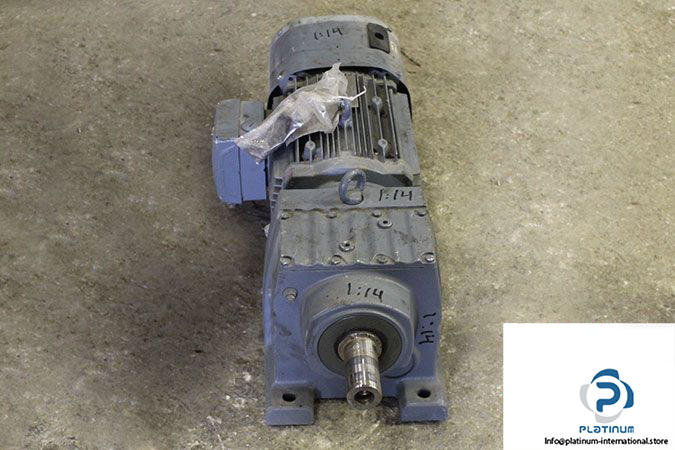 sew-r77-drl132s4be11hr_is_tf_es7s-helical-bevel-gearmotor-1