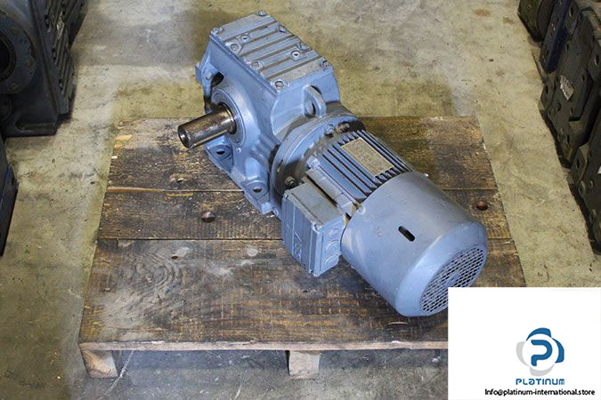 sew-s77-dt90l4_bmg_th-helical-worm-gearmotor-1