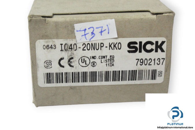 sick-IQ40-20NUP-KK0-inductive-proximity-sensor-new-3