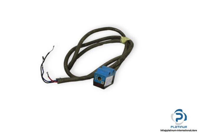 sick-WE5-P132-safety-photoelectric-sensor-(used)