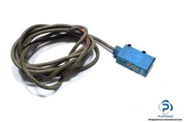 sick-WT6-P132-photoelectric-proximity-switch-used