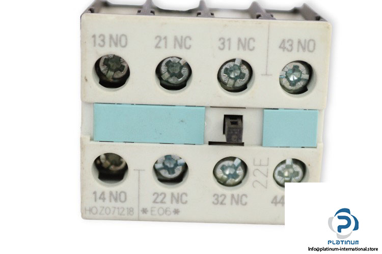 siemens-3RH1921-1HA22-auxiliary-switch-block-(used)-1