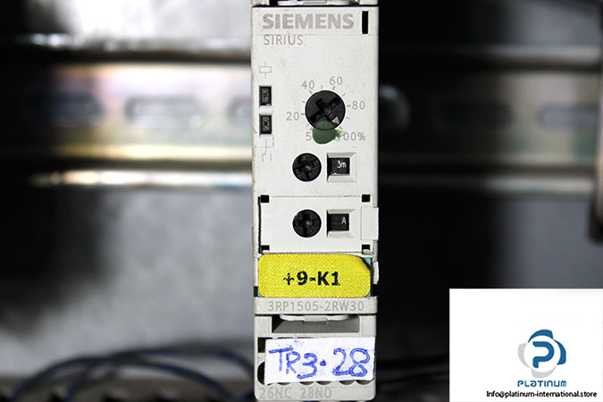 siemens-3RP1505-2RW30-timing-relay-(used)-1