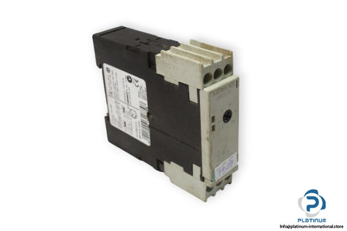 siemens-3RP1513-1AP30-timing-relay-(used)