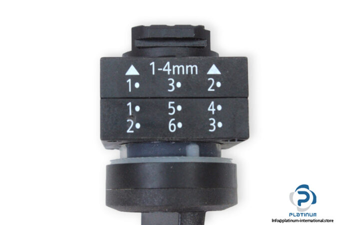 siemens-3SB3-201-2KA11-toggle-switch-(new)-1