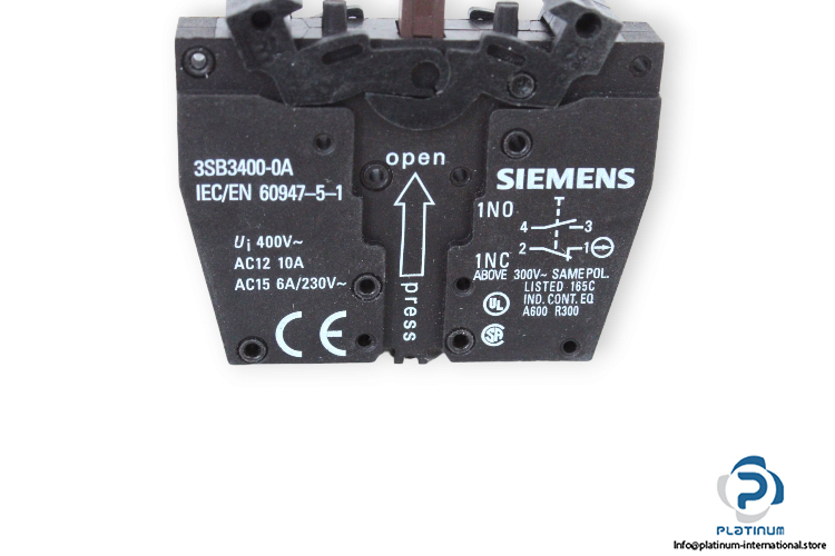 siemens-3SB3-205-0AA21-illuminated-push-button-(new)-1