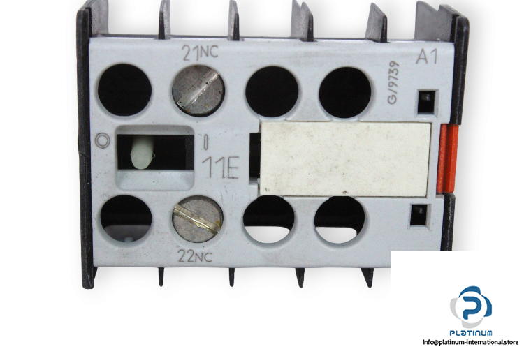 siemens-3TX4-401-1A-auxiliary-contact-block-(new)-1