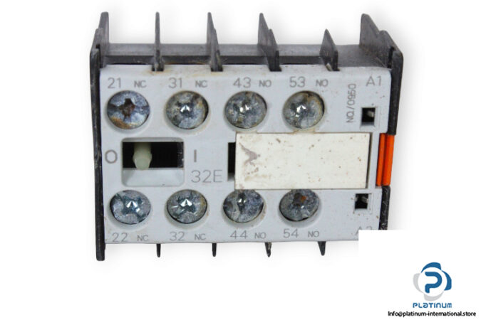 siemens-3TX4-422-1A-auxiliary-contact-block-(new)-2