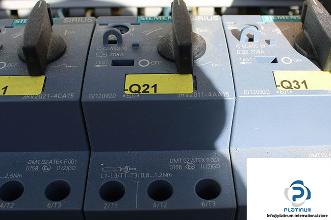 siemens-3rv2011-4aa15-circuit-breaker-1