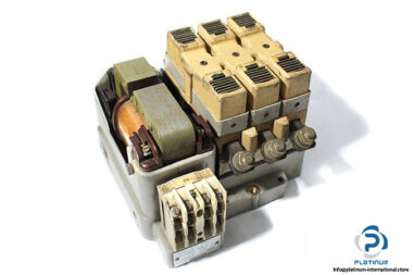 siemens-3TA28-220-v-ac-coil-contactor