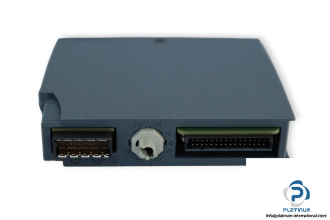 siemens-6ES7135-6GB00-0BA1-analog-output-module-(new)-2