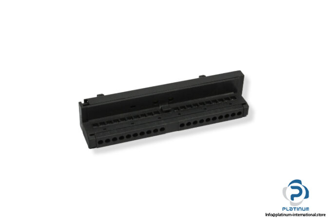 siemens-6ES7-392-1AJ00-0AA0-RLP_U2-front-connector