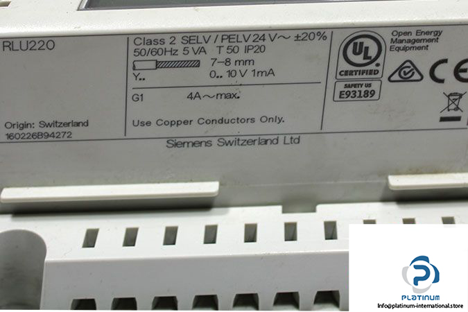 SIEMENS RLU220 UNIVERSAL CONTROLLER – Platinum International