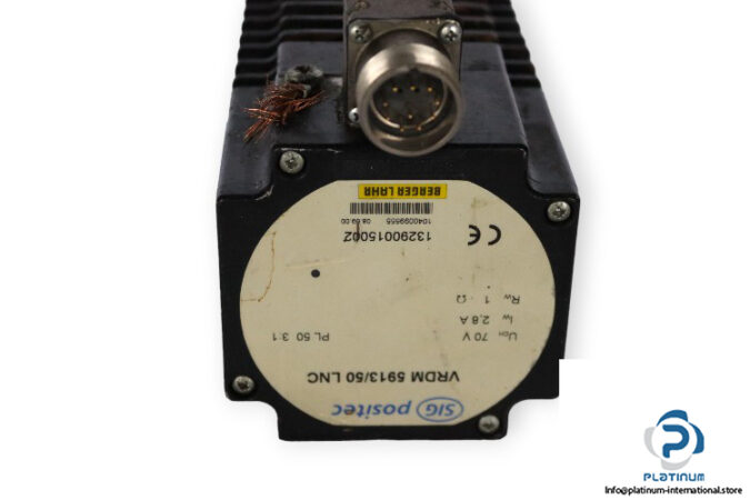 sig-VRDM-5913_50-LNC-stepping-motor-(used)-1