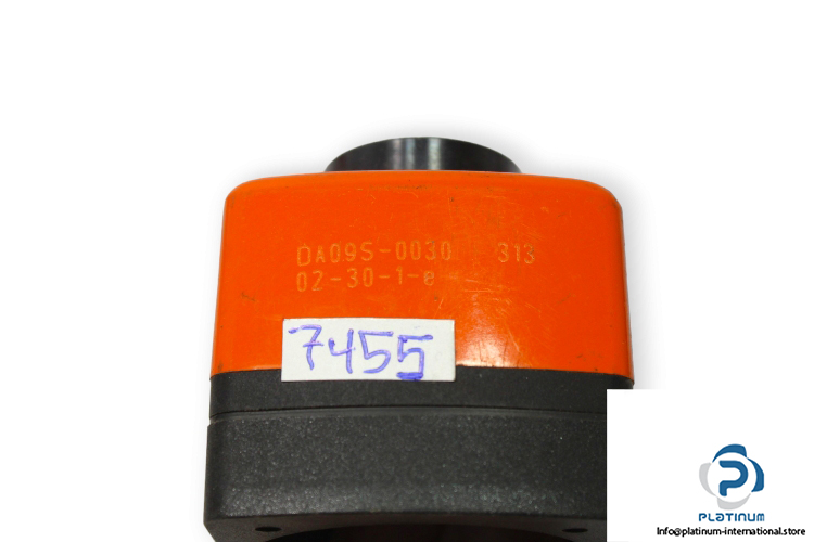 siko-DA09S-0070-digital-position-indicator-(used)-1
