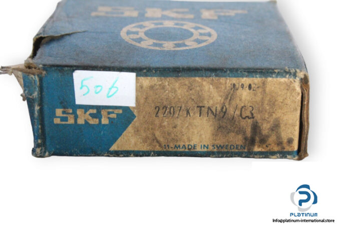 skf-2207-KTN9_C3-self-aligning-ball-bearing-(new)-(carton)-1