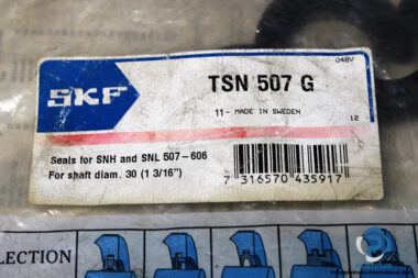 skf-TSN-507-G-housing-seal-(new)-(carton)-1