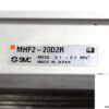 smc-mhf2-20d2r-low-profile-air-gripper-1-2