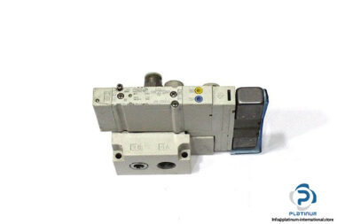 smc-SY3200-501-solenoid-pneumatic-valve