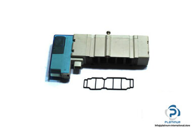 smc-sy7100-5u1-solenoid-valve-1