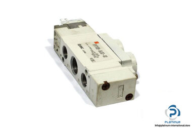 smc-sy7120-5loz-02-single-solenoid-valve-1