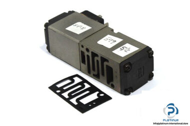 smc-v4120-single-solenoid-valve-1