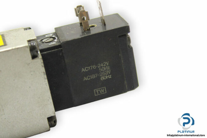 smc-vf5320-double-solenoid-valve-2