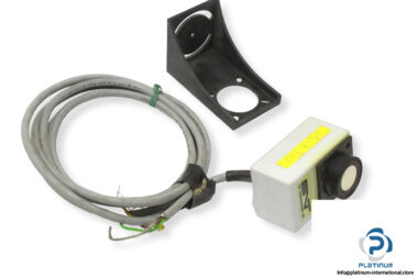 snt-UP-1000-PVPS-24-IS-ultrasonic-sensor