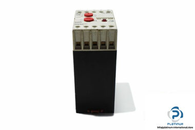 square-d-starkstrom-dua-2w-voltage-relay-1