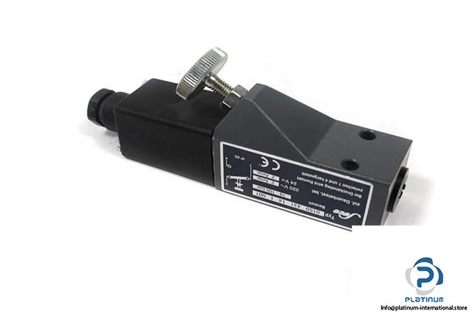 SUCO-0159-431-14-1-001-DIAPHRAGM-PRESSURE-SWITCH3_675x450.jpg