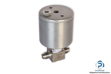 swagelok-6LVV-DPHVR4-P1-CM-2-high-pressure-diaphragm-valve-used