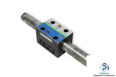 syd-DG4V-3-6C-M-U-G-20-solenoid-operated-directional-valve-used(without-coil)