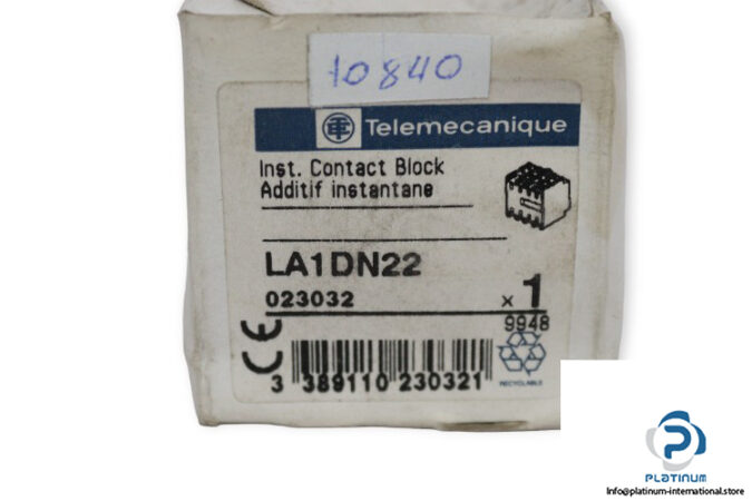 telemecanique-023082-contact-block-(new)-2