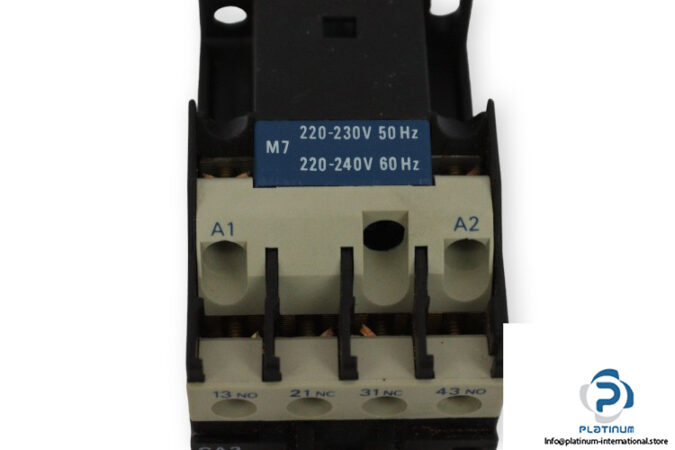 telemecanique-CA2-DN22-22E-control-relay-(used)-2