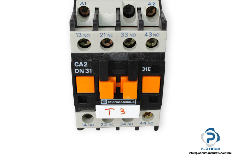 telemecanique-CA2DN31-contactor-(used)-1