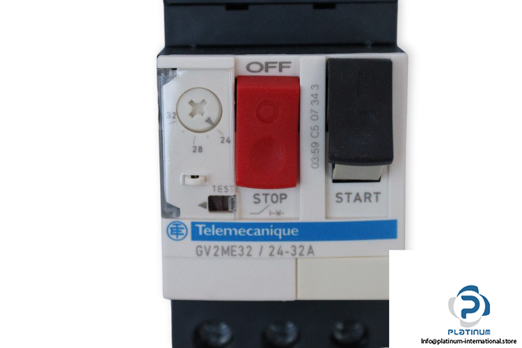 telemecanique-GV2ME32-motor-circuit-breaker-(new)-1