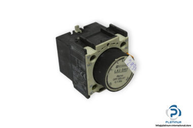 telemecanique-LA3-DR2-auxiliary-contact-block-(used)