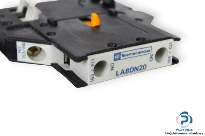 telemecanique-LA8-DN20-auxiliary-contact-block-(new)-2
