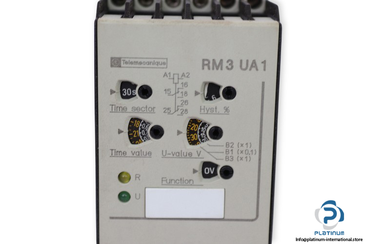 telemecanique-RM3-UA112MW-voltage-measurement-relay-(New)-1