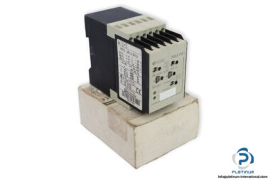 telemecanique-RM3-UA112MW-voltage-measurement-relay-(New)