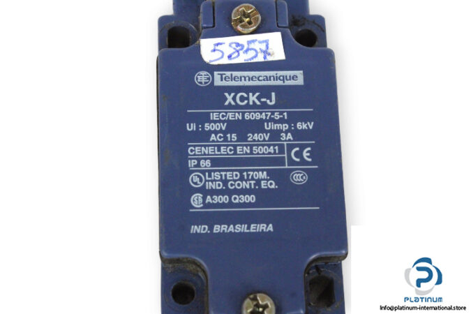 telemecanique-XCK-J-limit-switch-with-head-ZCK-E64-(used)-3
