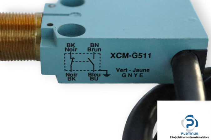 telemecanique-XCM-G511-limit-switch-(new)-2